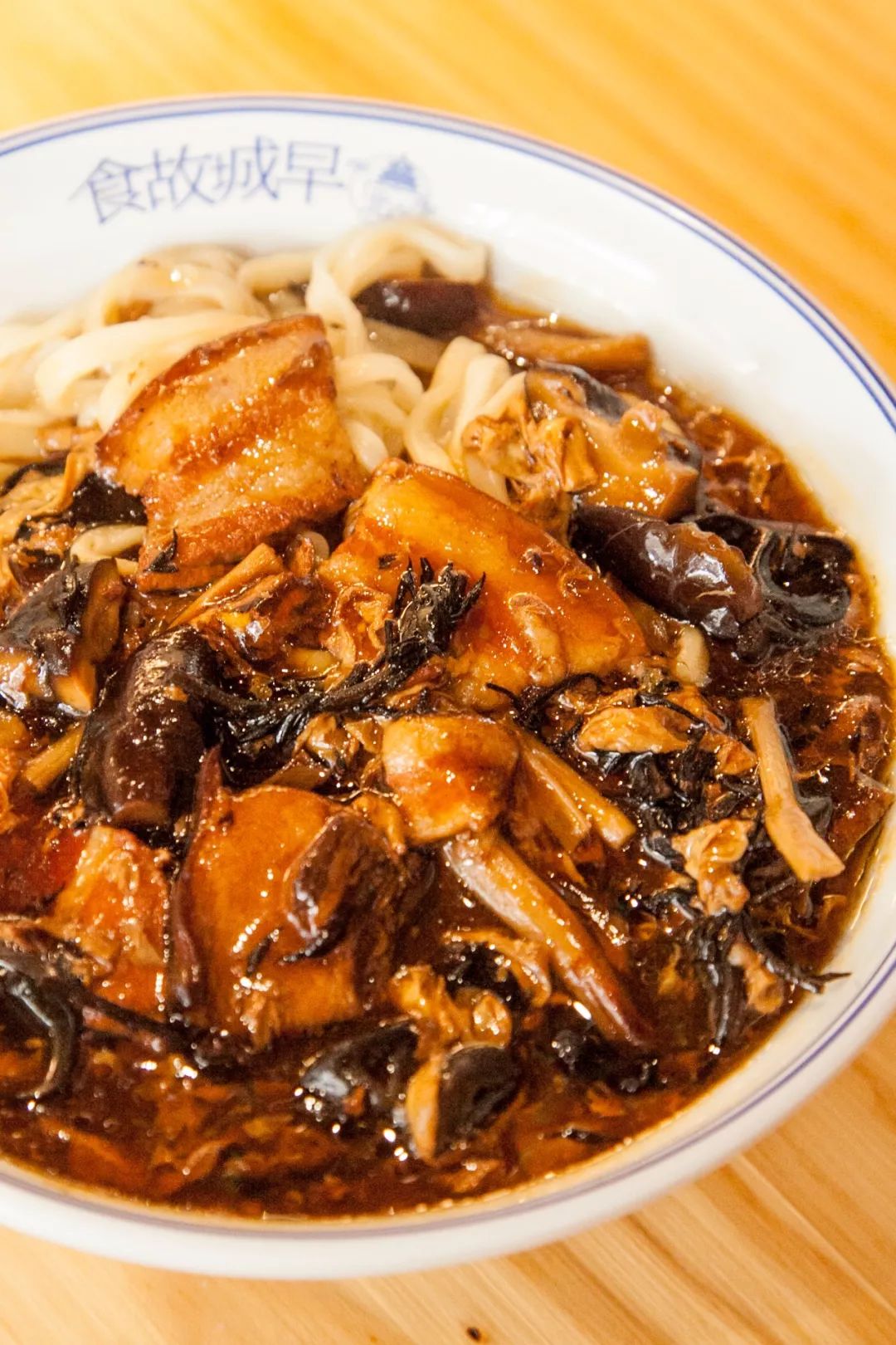 30年前火爆京城西直门第①家桥头面馆终于回来了