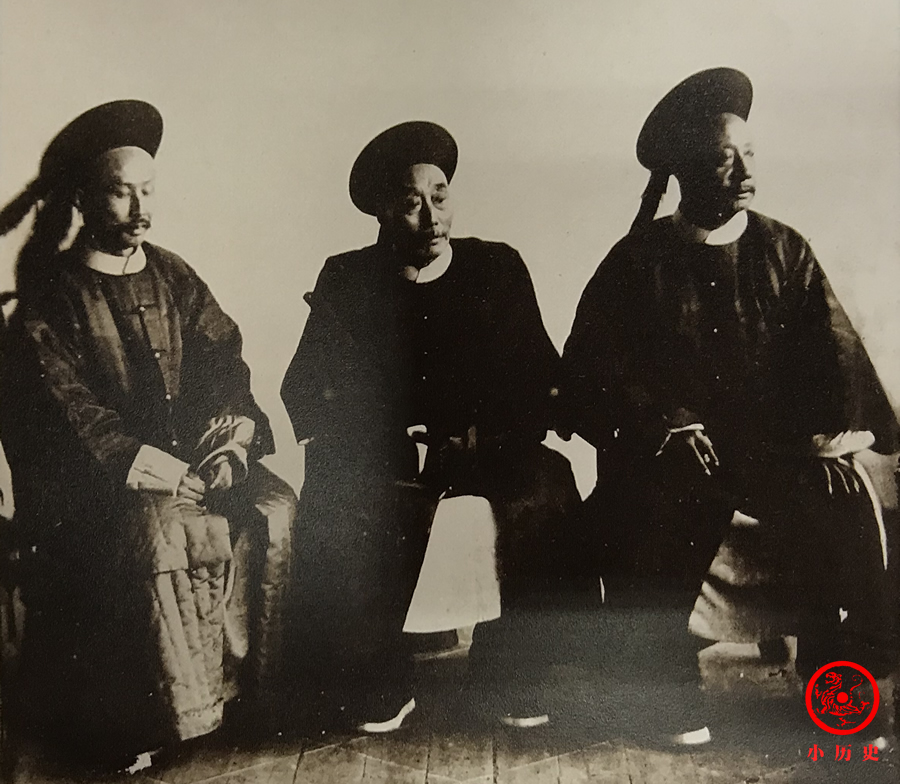 耆英以钦差大臣身份签订《南京条约》后,被任命为两江总督,并兼管五口