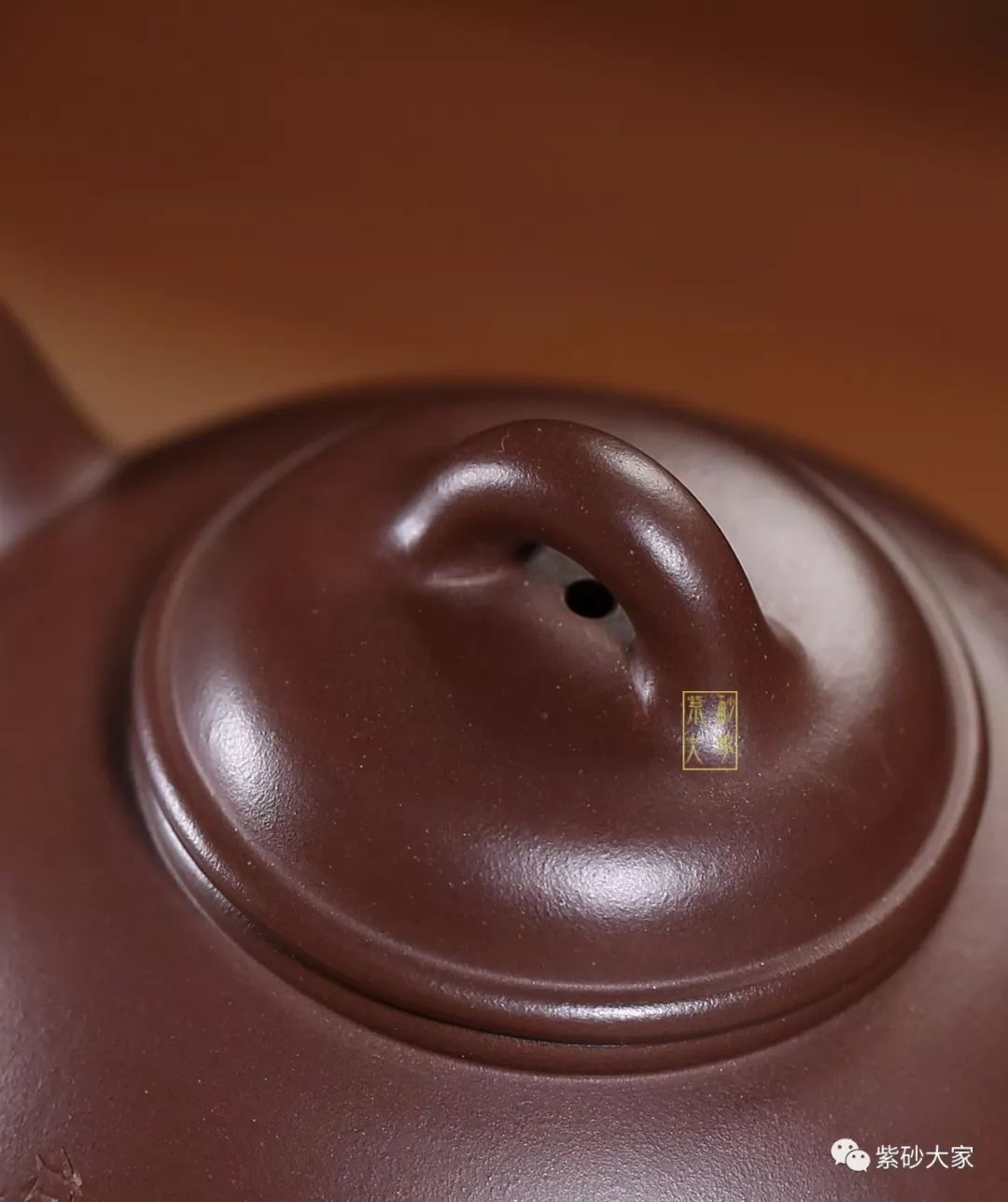 紫砂臻品江峰制61谭泉海大师装饰秋水壶