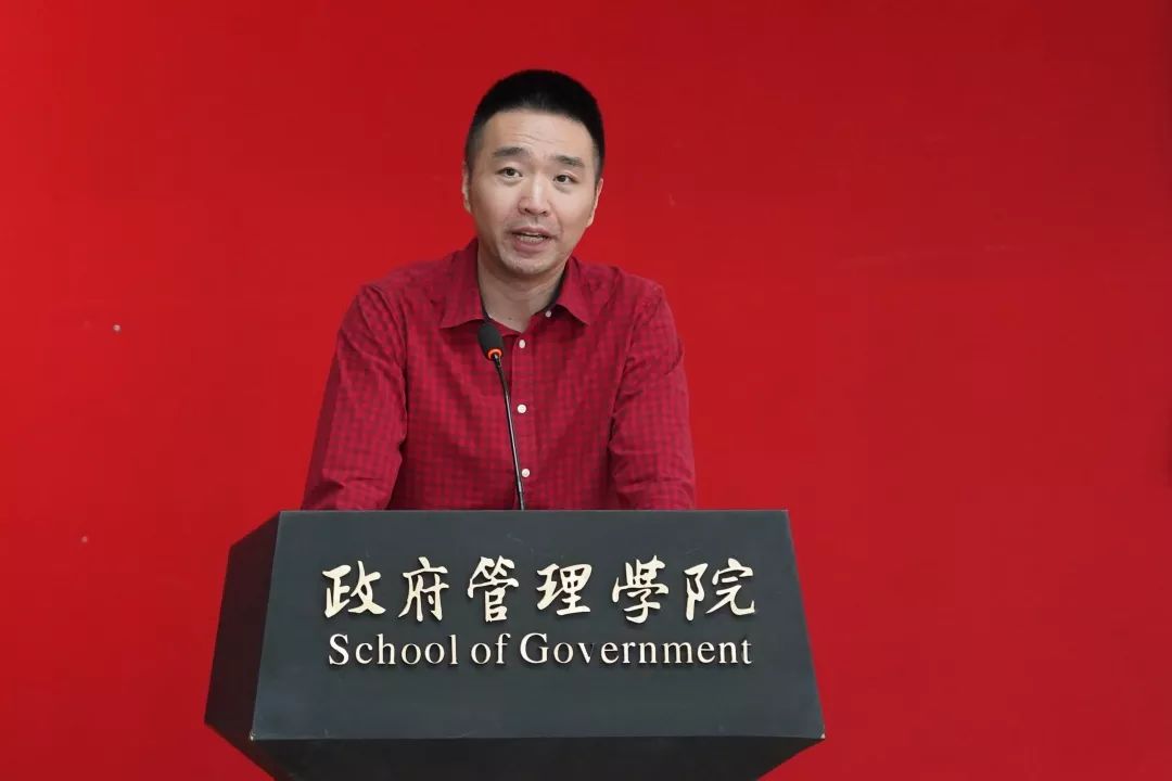 教师代表杨一老师在开学典礼上的讲话