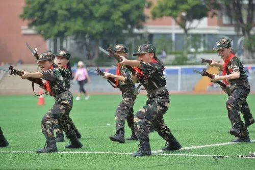 傳承紅色基因爭當新時代好隊員2019年廣州市荔灣區少先隊少年軍校軍事