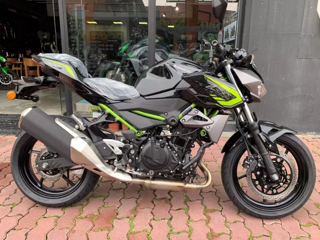 79800黑黄售价:79800磨砂黑:78800z1000 abs售价:154000z100z1000 r