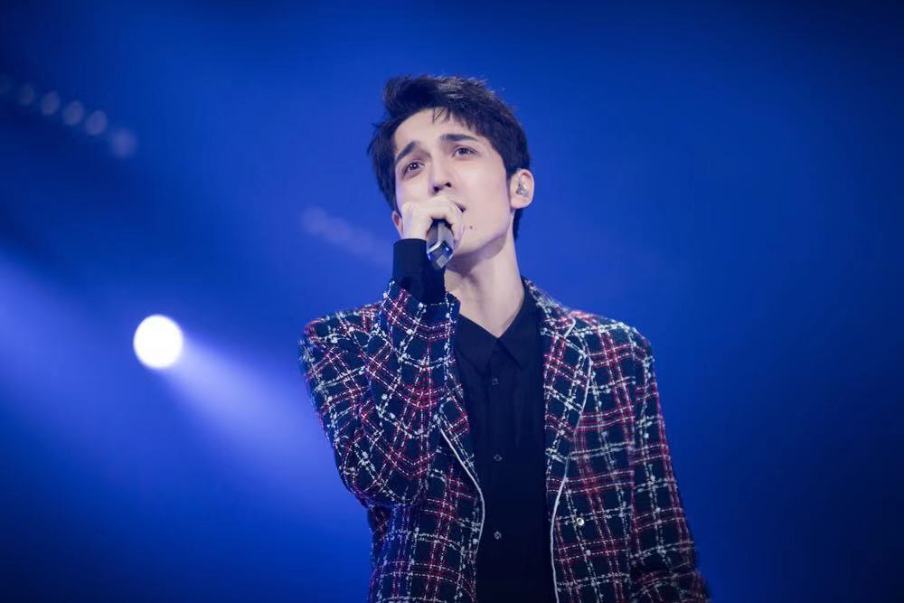 声入人心郑棋元组成为公演舞台首组首席