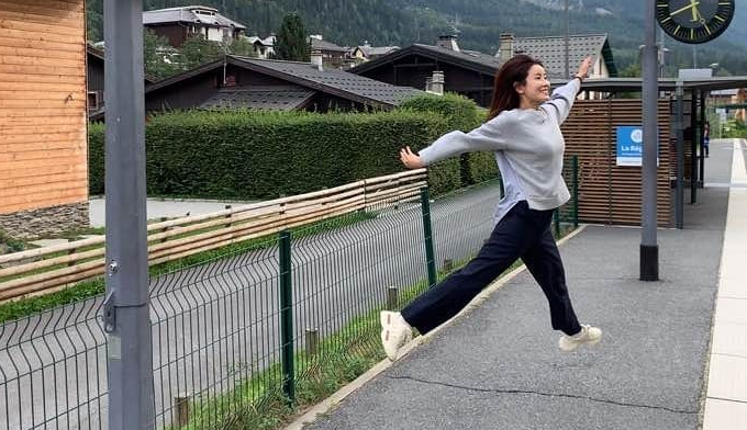 45岁李泰兰晒照少女感爆棚与企业家老公闪婚婚后成幸福阔太太