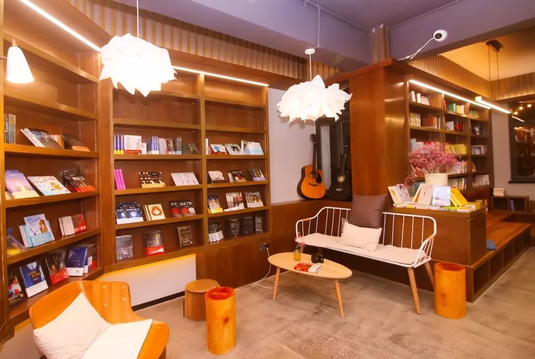 厉害棉城竟有如此情调的书吧简直刷新认知