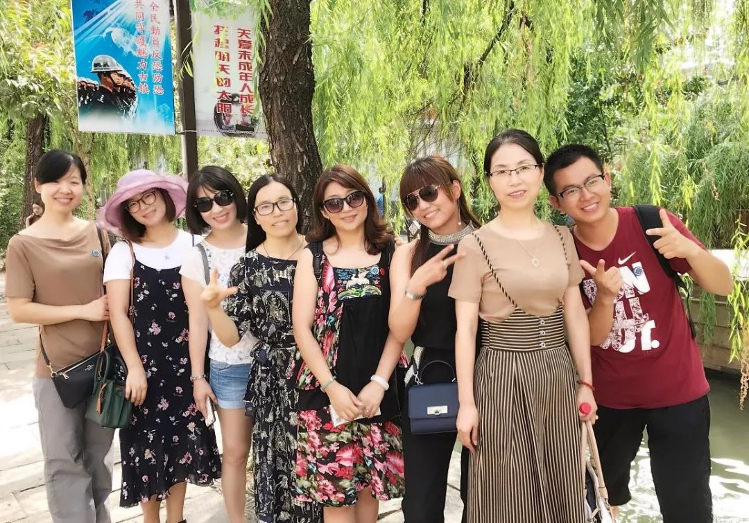 班主任每月津贴5000元全国首创育才中学教育集团评出首位特级班主任