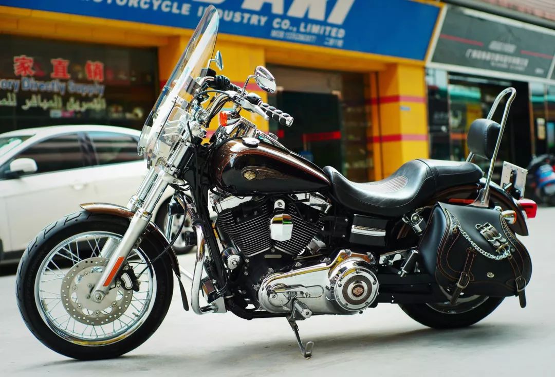 转让广州大贸哈雷2013年9月110周年纪念版戴纳