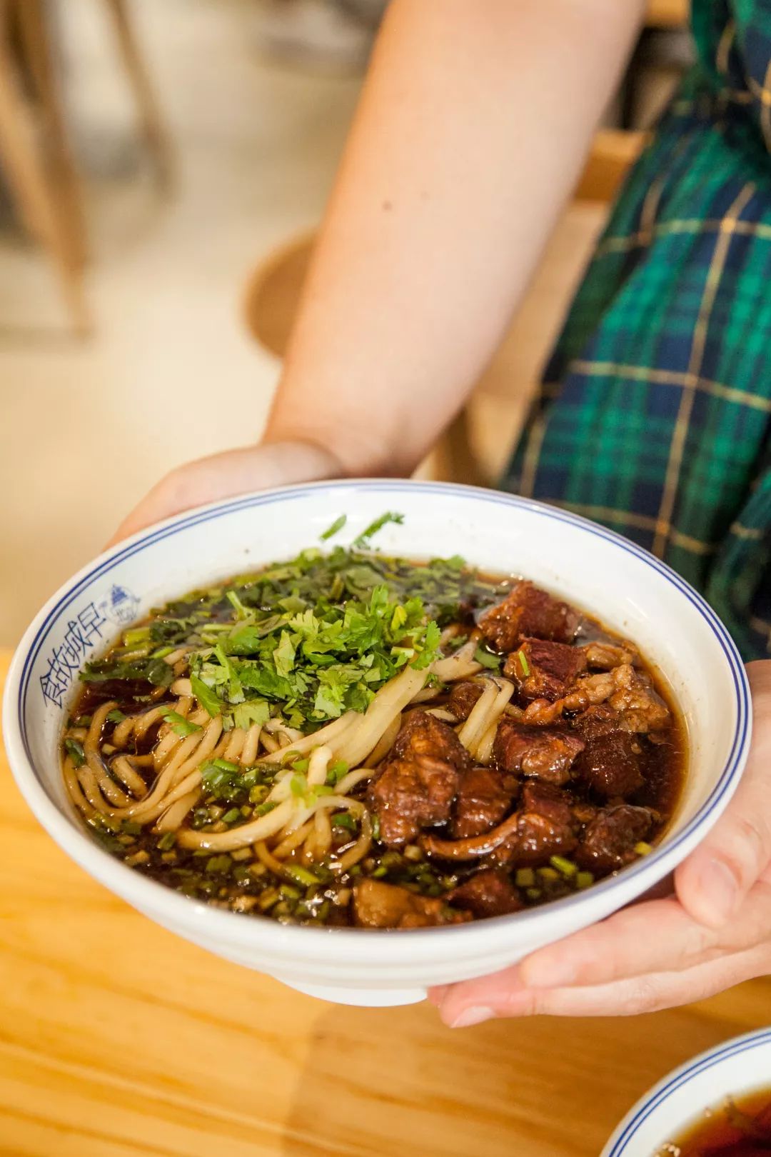 似乎只一口,就能勾起你久远的回忆~还有只有老北京才懂的鹿角菜黄花儿