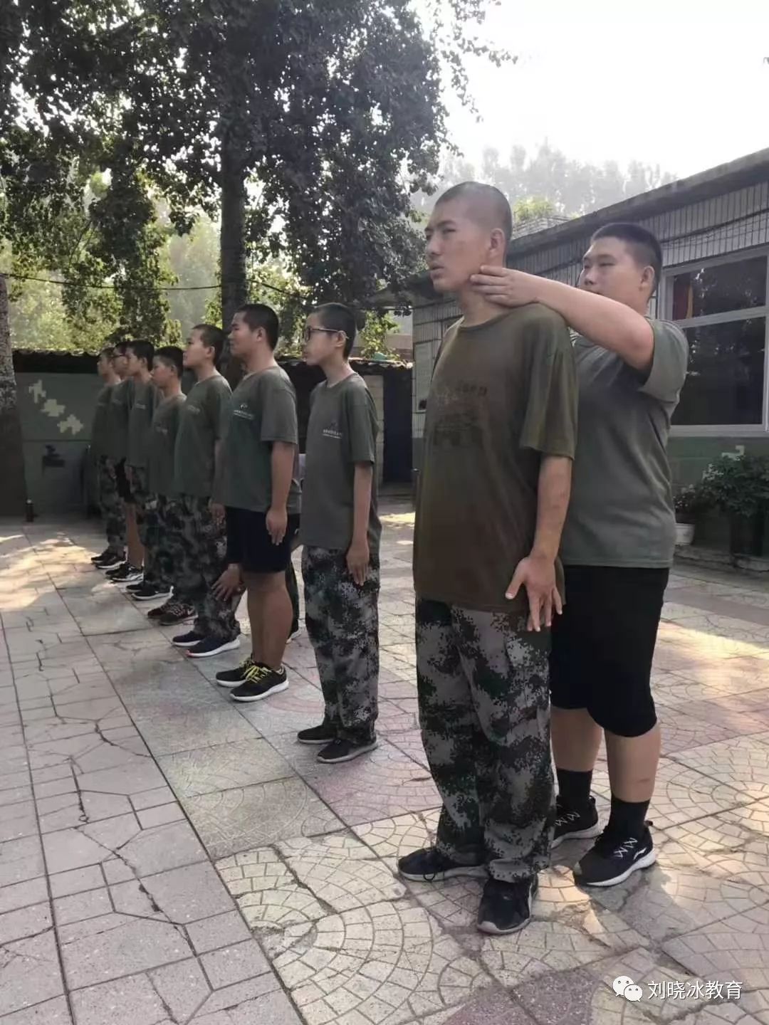站军姿洗床单洗衣刷鞋