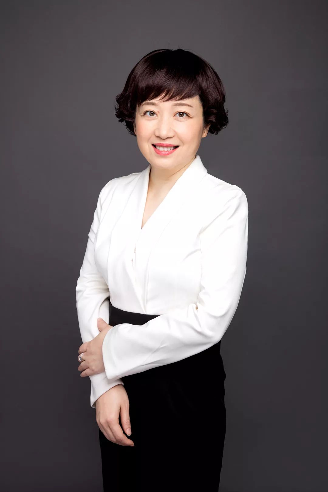 国智所徐嵩副主任梁鹏律师荣获第二届广州市职工金牌贴心人称号