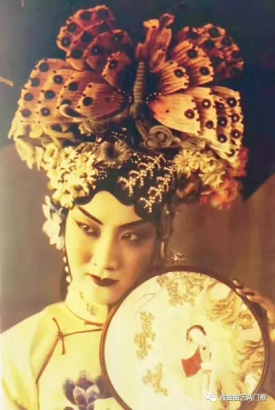 曾由梅巧玲,王瑶卿以及梅兰芳,于连泉,毛世来,吴素秋,赵燕侠等京剧