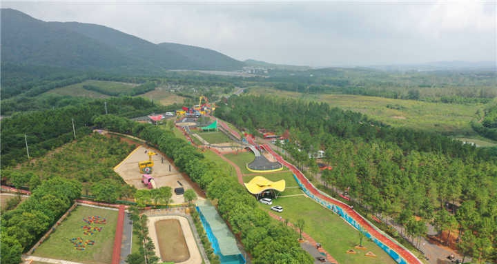曹山汽车来斯乡村休闲体验园开园