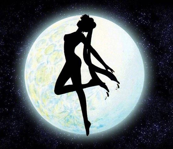 杨颖抹胸红裙性感开叉,大波浪配红唇圆少女梦,变身水冰月太撩