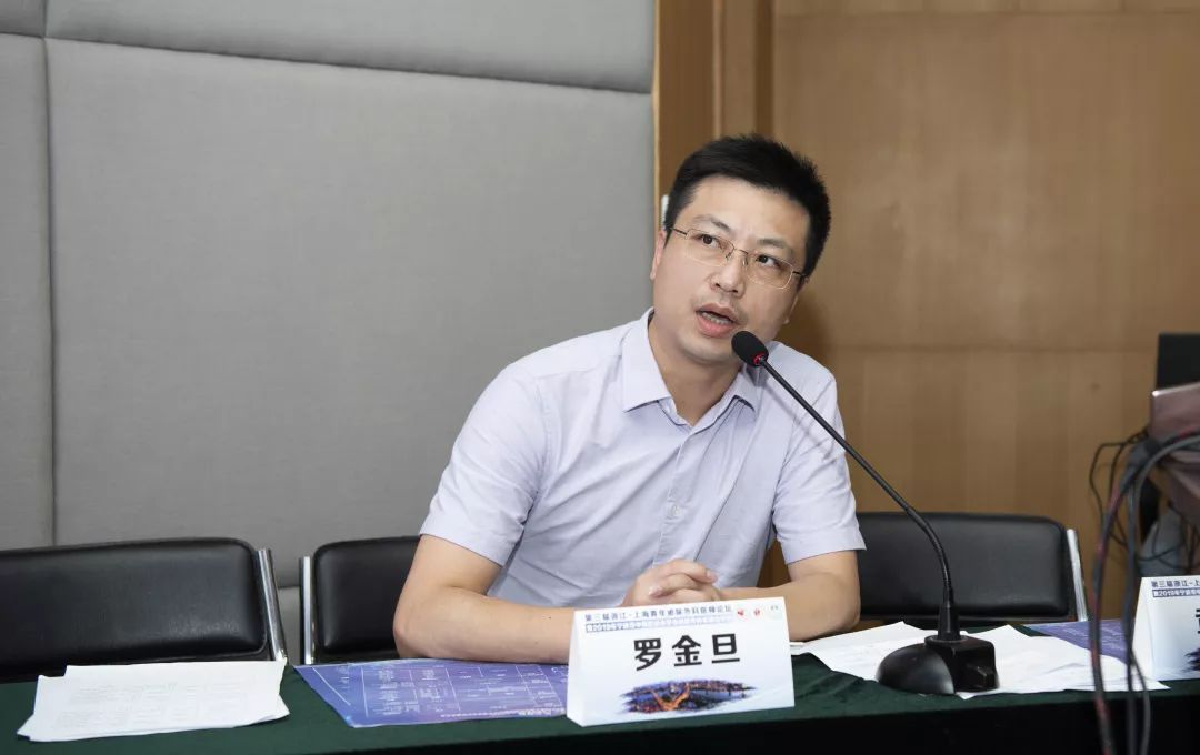 讨论嘉宾:罗金旦朱绍兴刘星明 达骏百家争鸣1辩题一:前列腺癌靶向穿刺