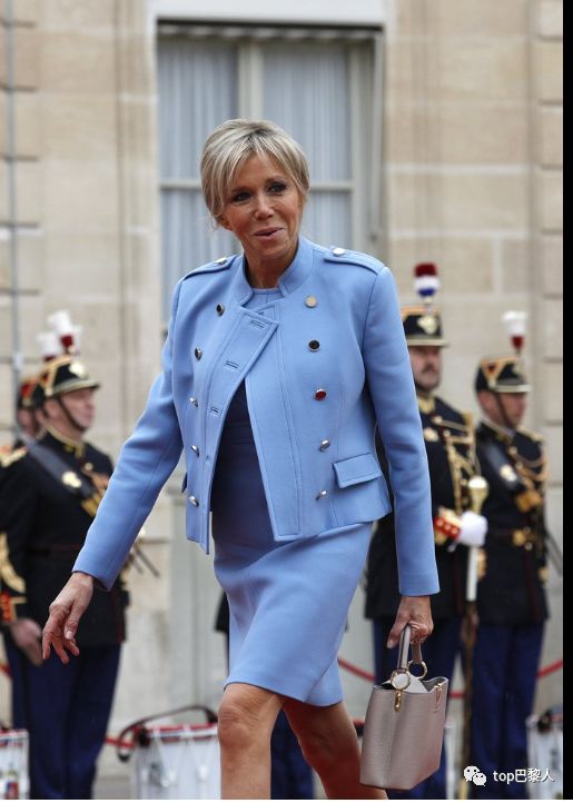 人物i伟大的老师法国总统夫人重返校园职教66岁依然活的坦然