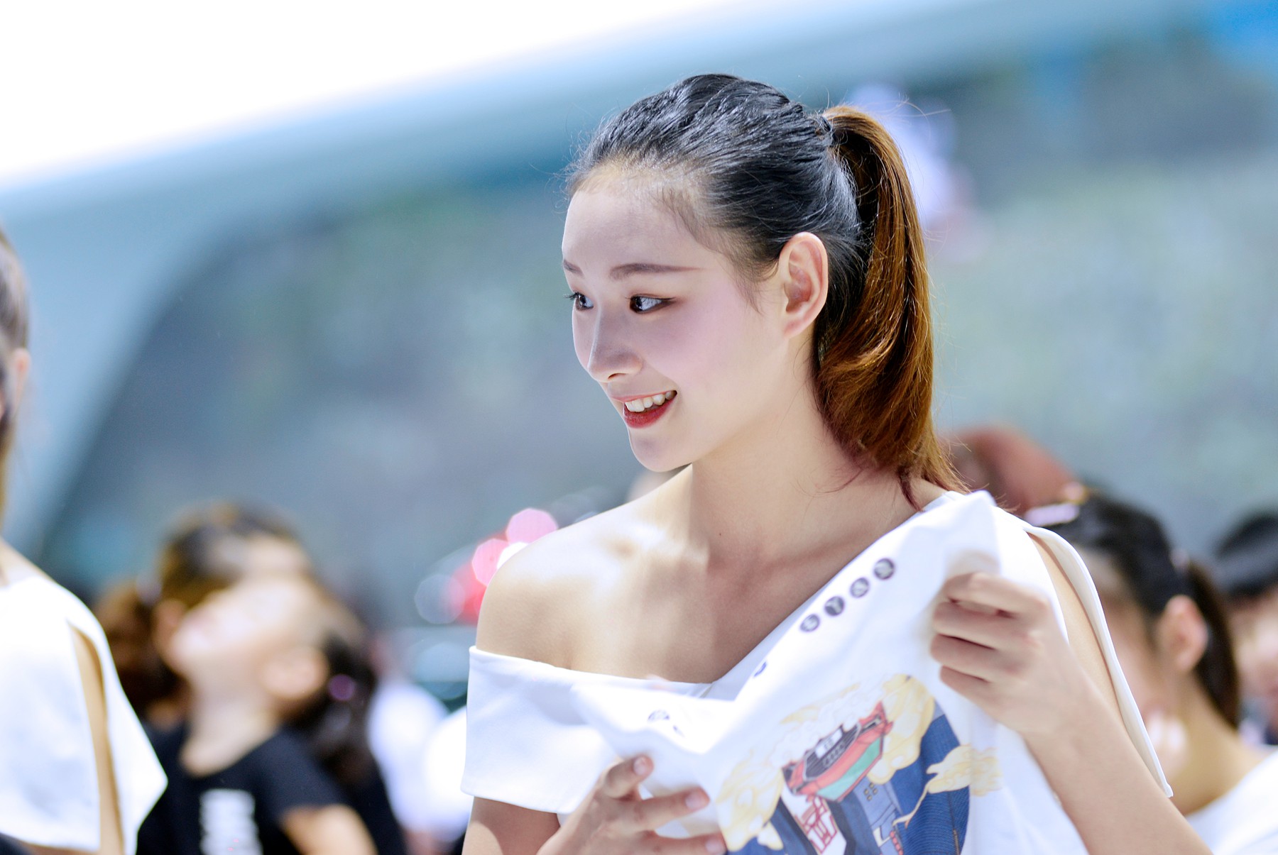 组图 | 2019成都车展的礼仪,来自16号馆奥迪展台