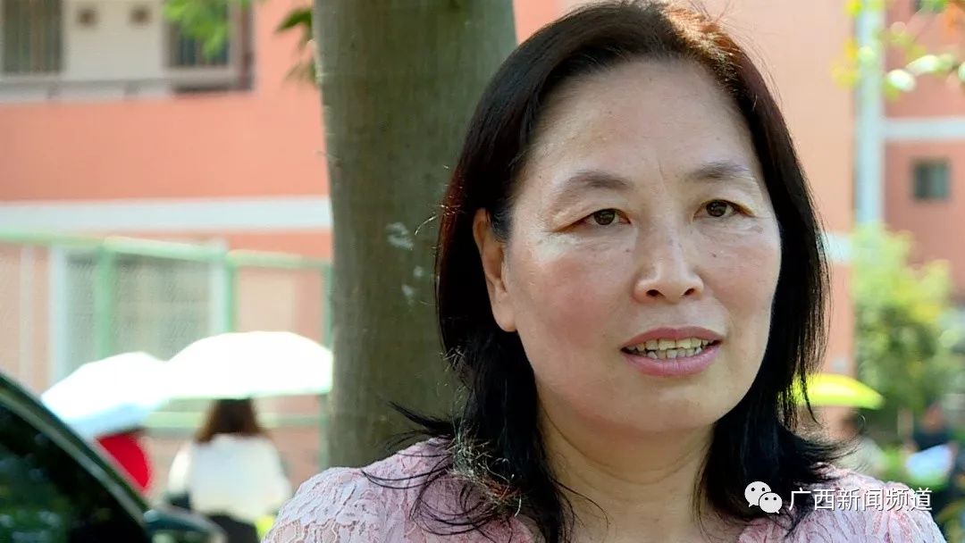 励志49岁舍管阿姨考上广西大学研究生