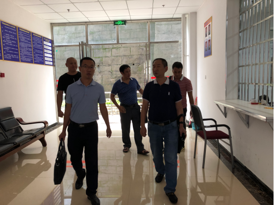 县政府副县长唐晨调研米易县社会救助中心