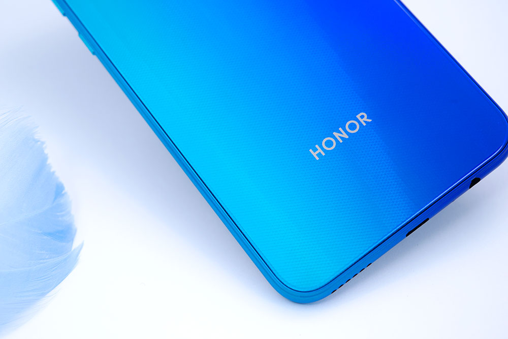 荣耀play3图赏星光级律动纹理机身