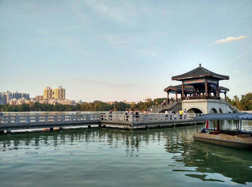 半城山色半城湖我说的不是济南而是惠州