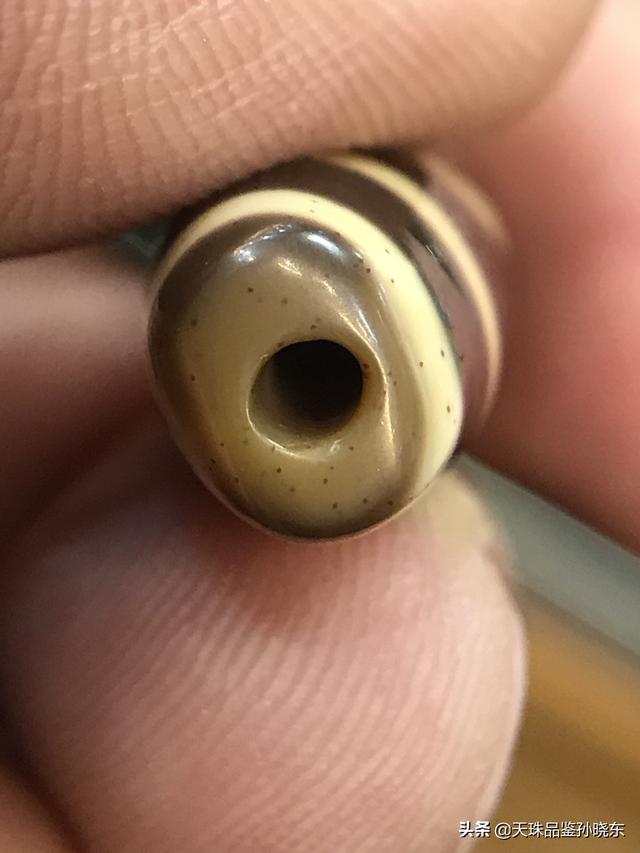 从七个方面鉴定西藏千年老天珠