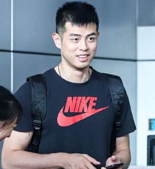 返程途中,被认为"为李楠挡过子弹"的方硕居然面露喜色!