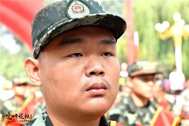 大场面河北定州举行新兵欢送仪式现场燃爆