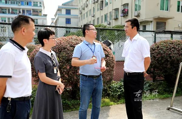 李孝取,薛思令一行先后前往苍南县退(离)休教育工作者协会,龙港五中