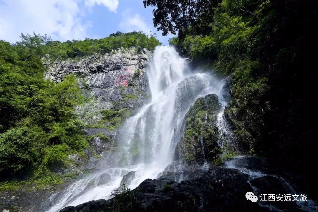 东江源瀑布假如你来了一定会爱上这山间的幽幽清凉假如你来了以及富含