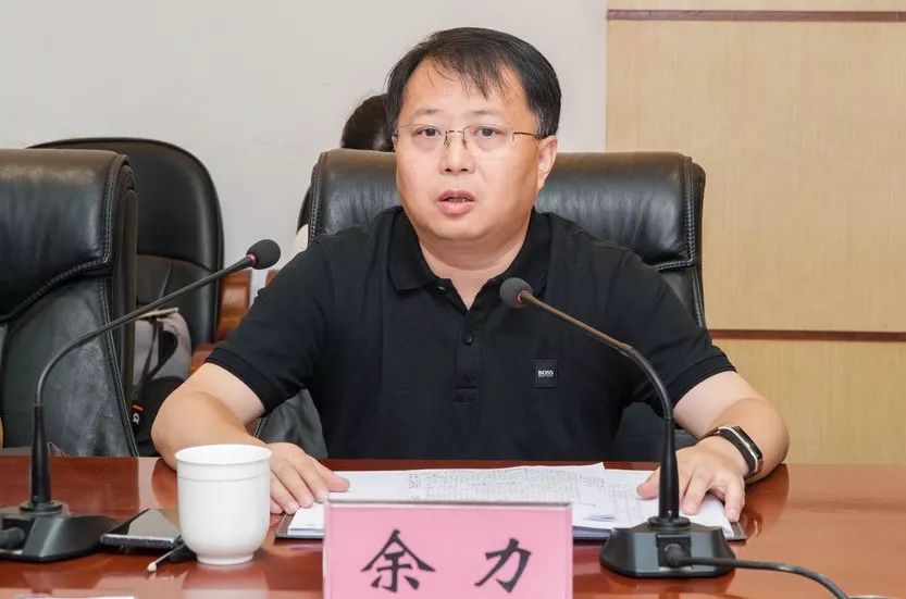 中国平煤神马集团到天全县考察调研余力郑胡勇陪同