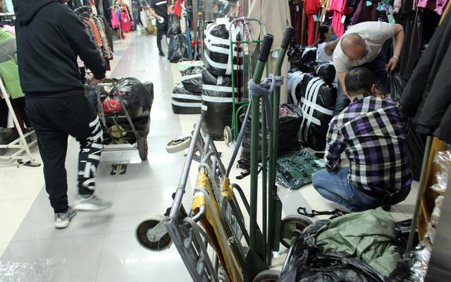 新手进货卖不动怎么办?新手服装进货怎么选货?