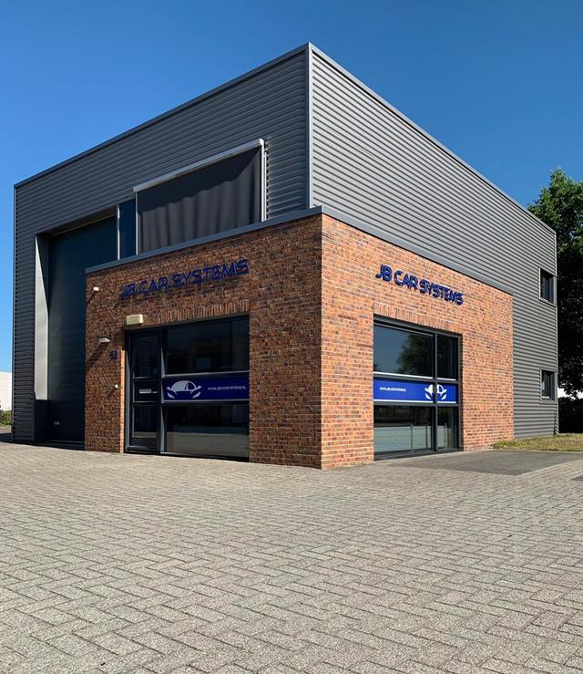 汽车改装店如何布局国外的店面是如何装修的