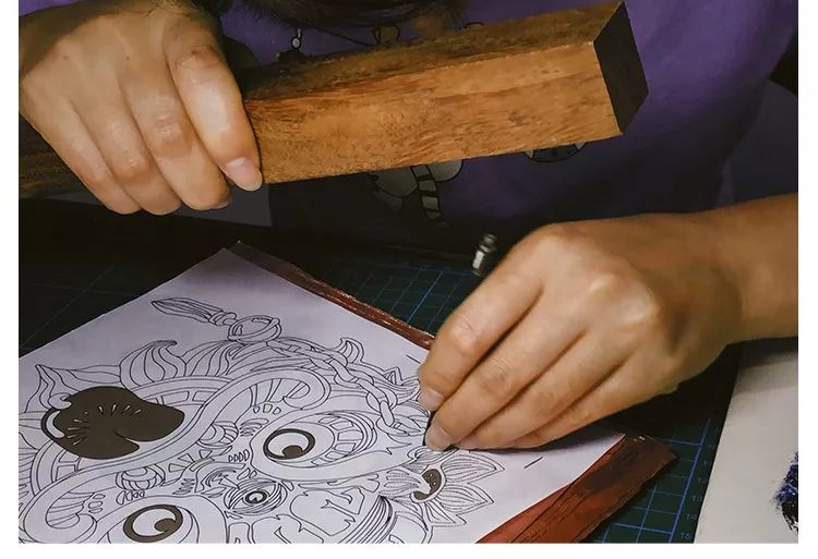 免门票来佛山闹市中心赏铜凿剪纸威武醒狮