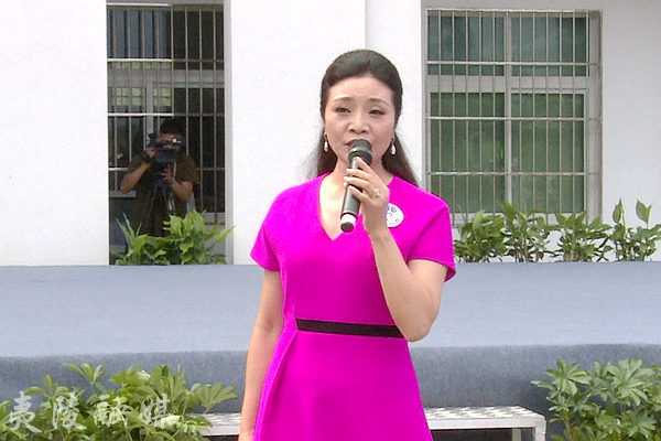 这场精彩的文艺演出让太平溪镇许家冲村1组的村民刘兴炎心潮澎湃,"给