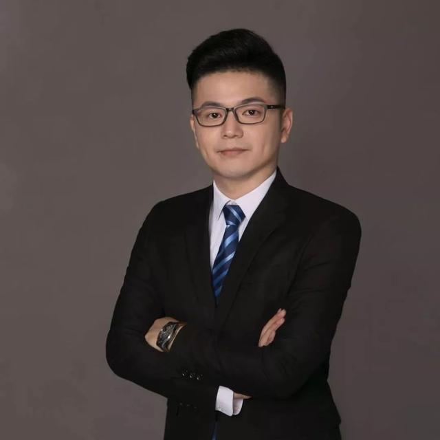 张建城律师现担任广州市海珠区龙凤街富力社区和状元社区法律顾问