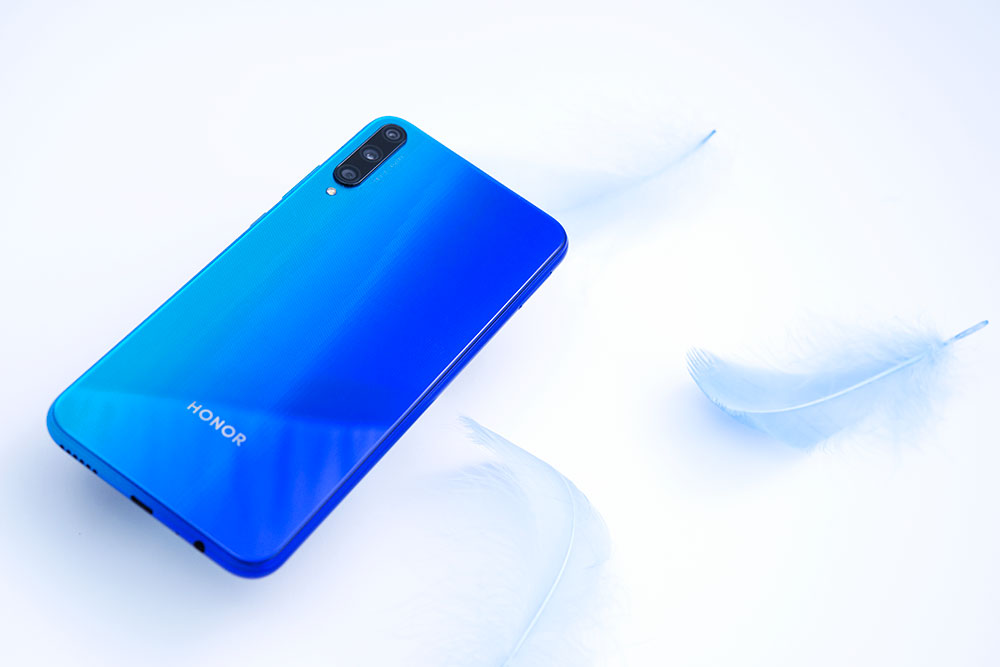 荣耀play3图赏星光级律动纹理机身