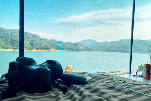 广东河源mg集装箱民宿房车营地