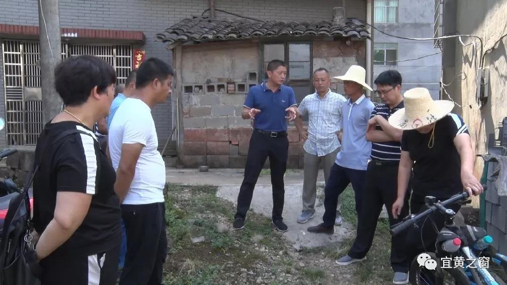 9月5日上午,副县长杨越武组织住建,城管,重点办