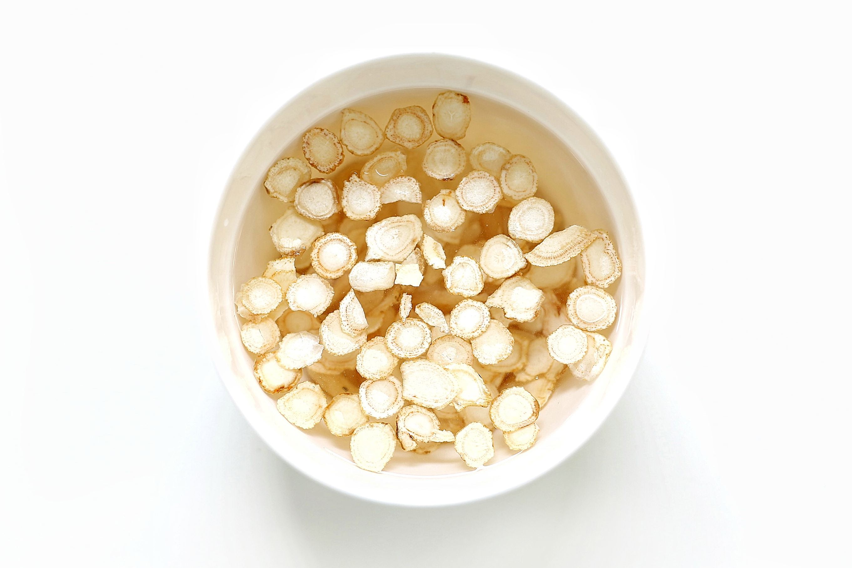 白露后润燥补气西洋参就能解决