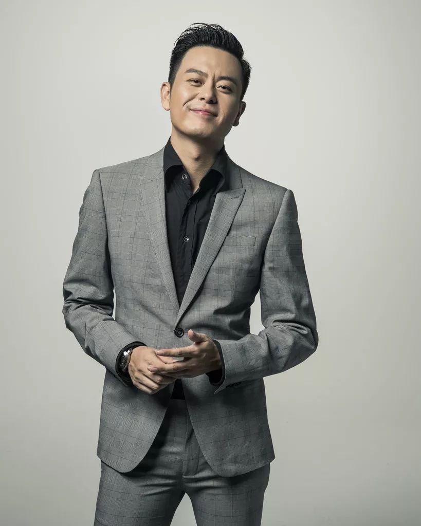 演员王超帏加盟新公司开启演艺全新旅程