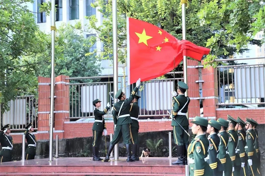 国旗护卫队招新成为一名真正的护旗手