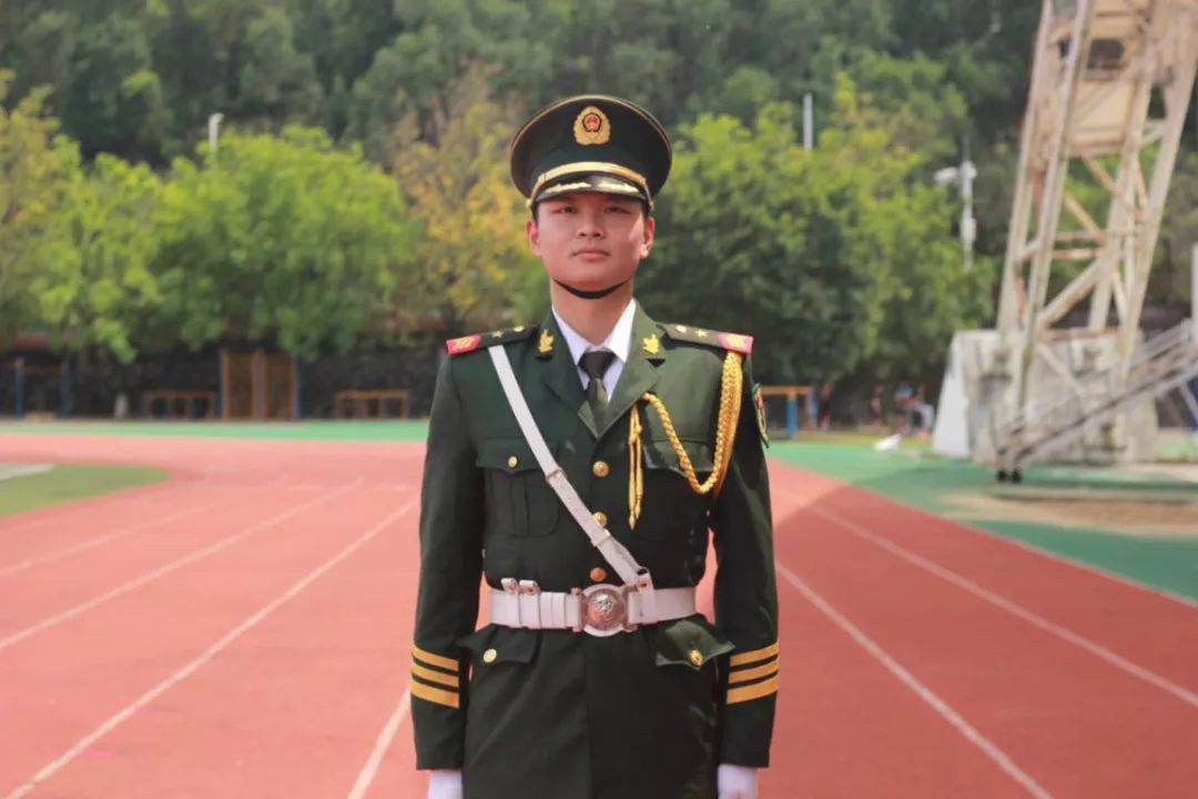 国旗护卫队招新成为一名真正的护旗手