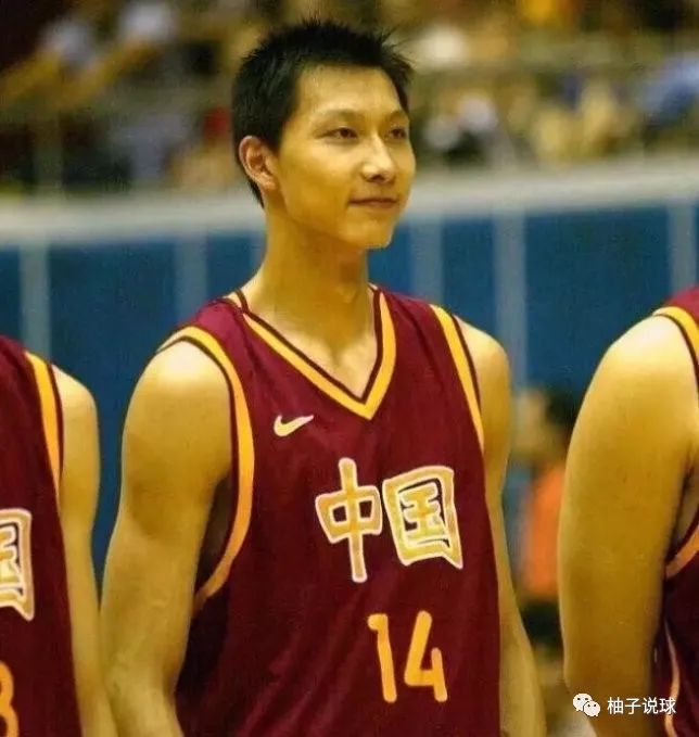 姚明主动为失利背锅易建联驳斥退出国家队传言