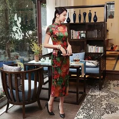 秦海璐登时尚封面,穿旗袍优雅又知性,气质这块拿得死死的!