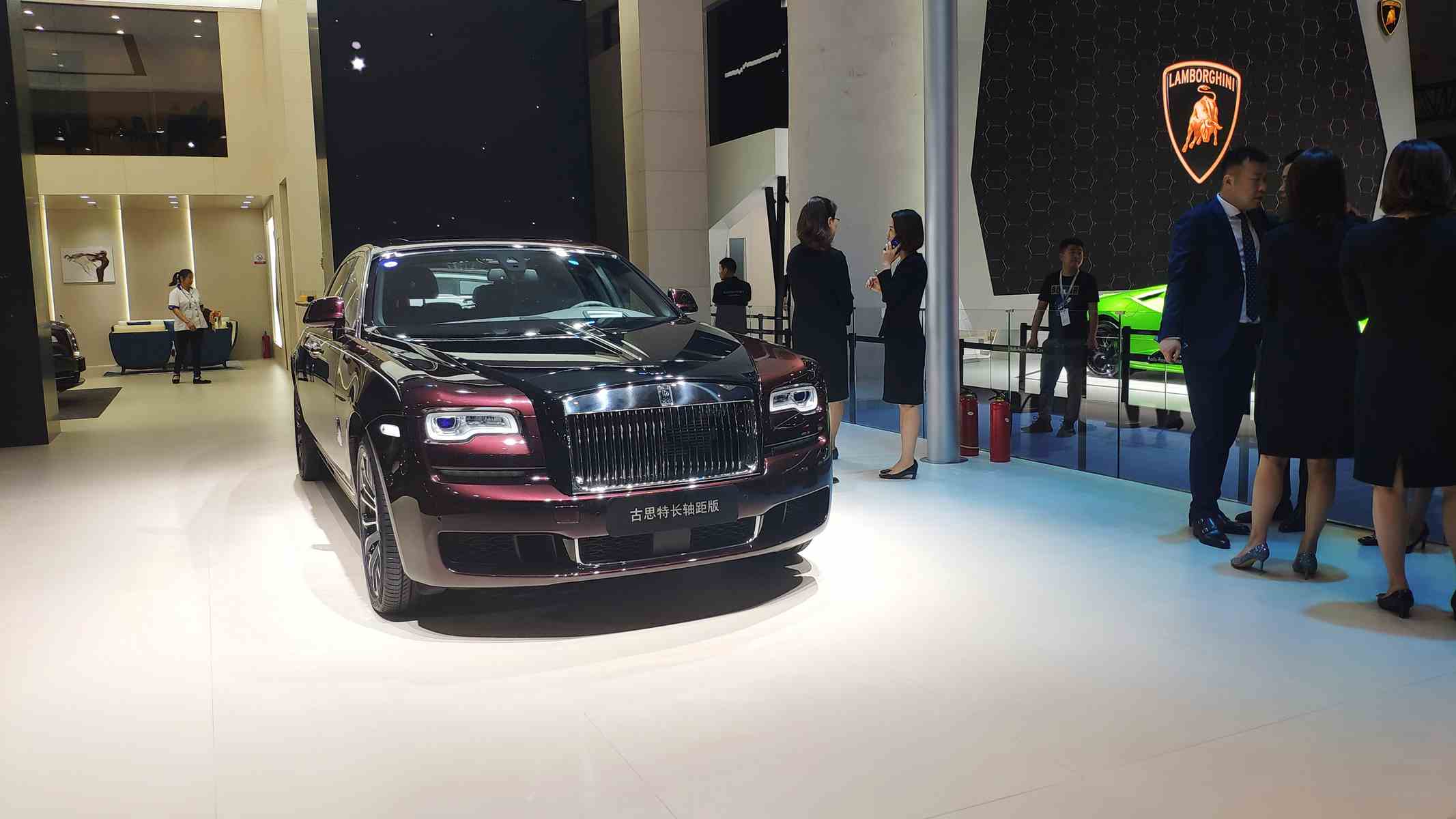 2019年成都车展劳斯莱斯古思特至臻典藏版实车
