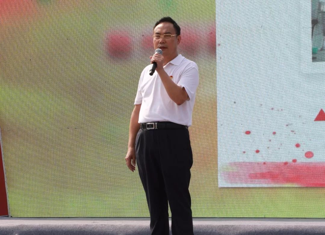 我为家乡代言丨梧州电商大集百个展位引关注 ,广西老字号产品受抢购