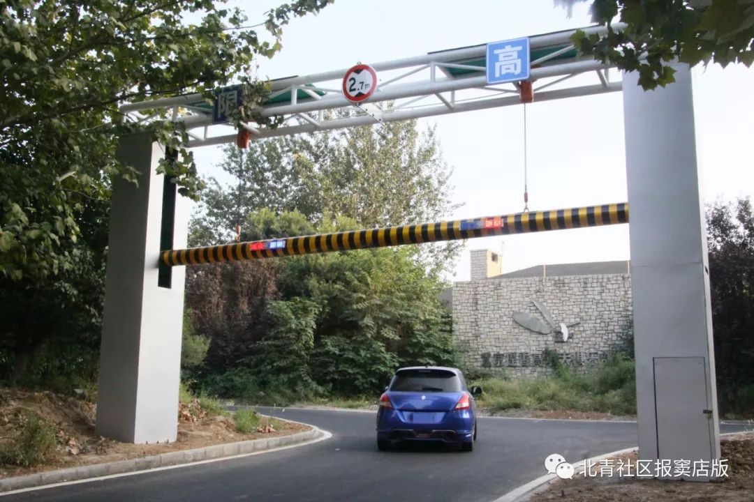 公路管理局沟通调整京港澳高速锦绣路出口前设置的两处限高提醒标识