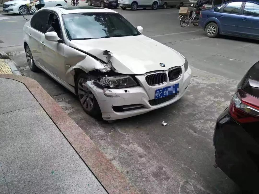 河源一司机开宝马撞死三轮车司机,还逃逸?_紫金县