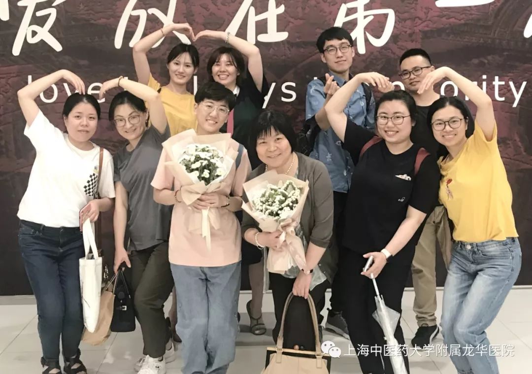 杨晓风2017级专硕龙华医院卓越住院医师感恩刘苓霜老师三年里给与我们