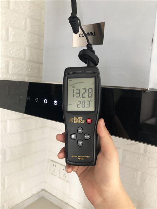 通过计算公式为:风量(m06/min)=风速(m/s)x60(时间/min)xπr05(风